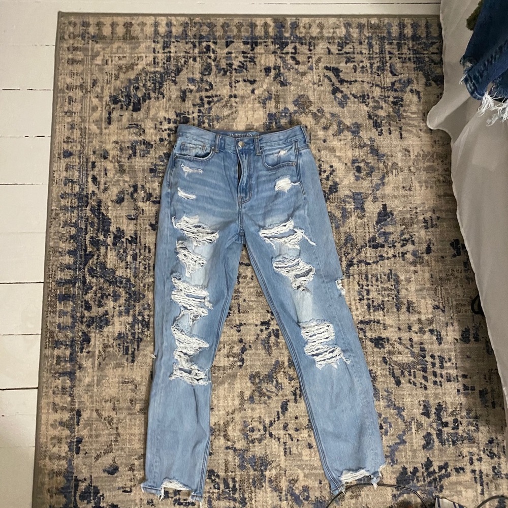 American eagle mom jeans